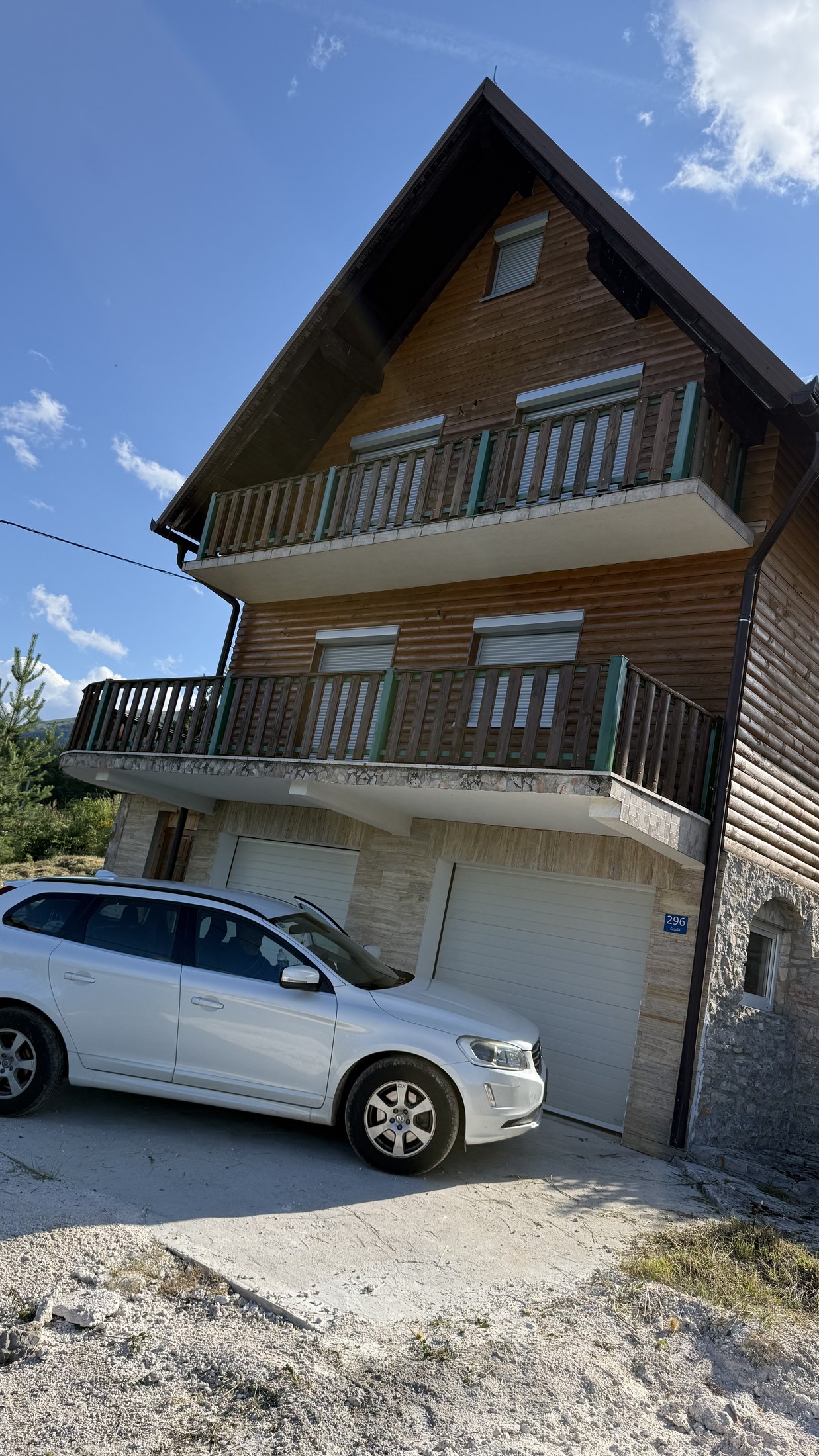 Planinska kuća na prodaju u Čajuši, Kupres